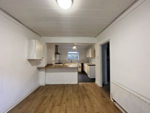 Photo 18- click for photo gallery